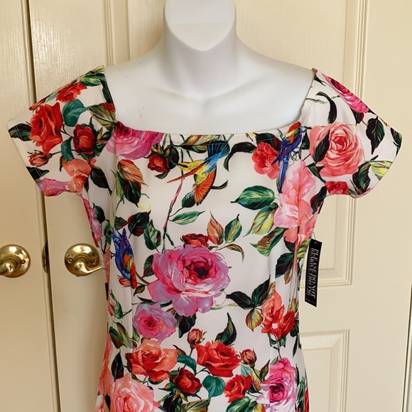 NY&Co Beautiful flowered scuba cocktail dress - Picture 2 of 6